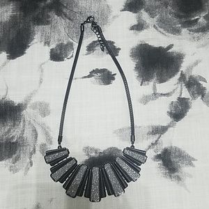 NWOT Beautiful sparkle necklace